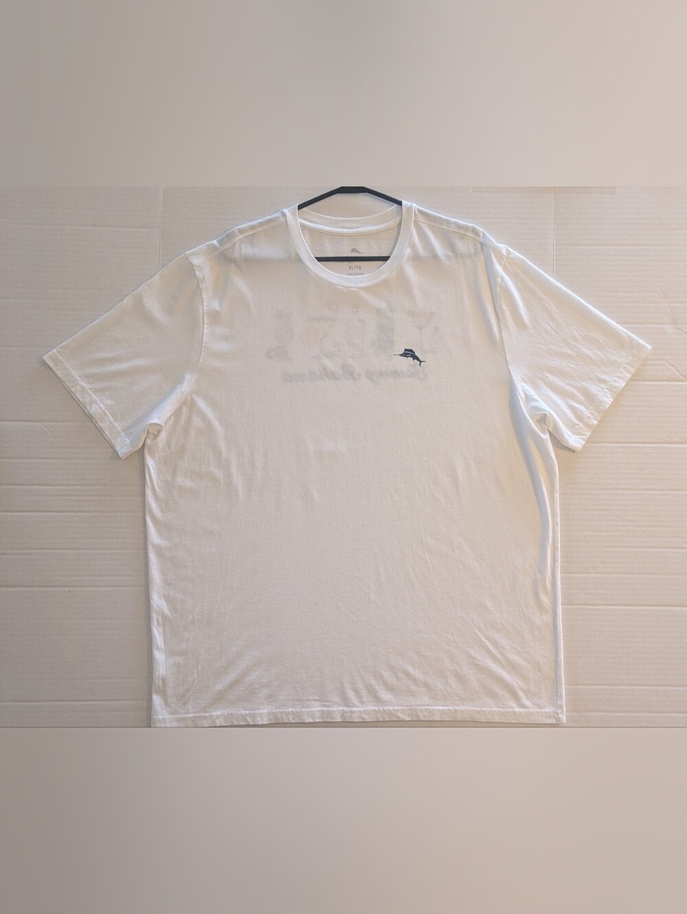 Tommy Bahama Men's White Crew Neck T-Shirt w/ Marlin Logo- XL (NWOT)